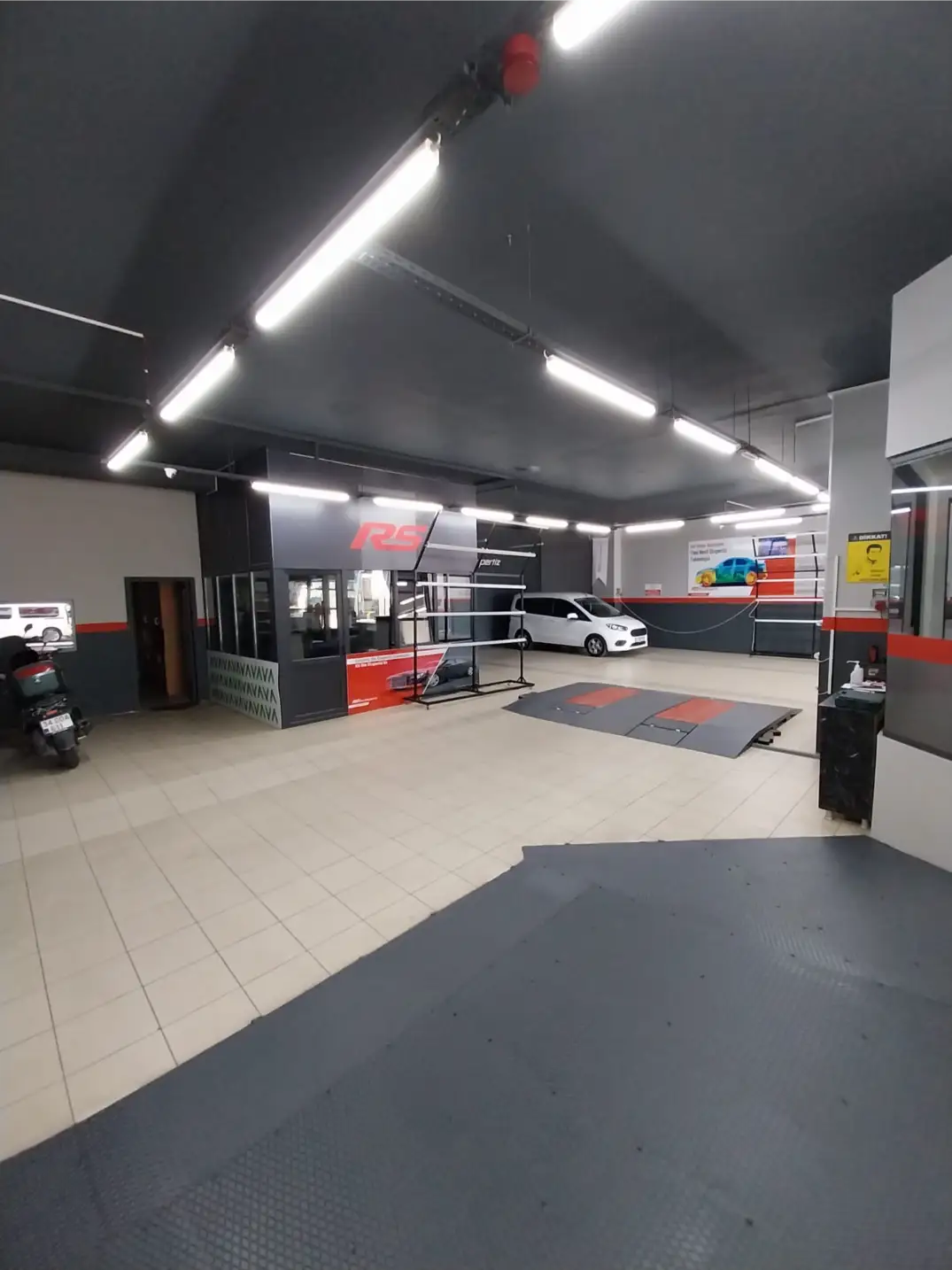 RS-Oto-Ekspertiz-Avcilar-E5-Bayi-3